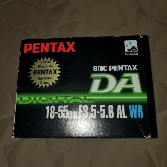 Pentax SMC DA 18-55mm F3.5-5.6 AL WR Digital Lens - Picture 3 of 4